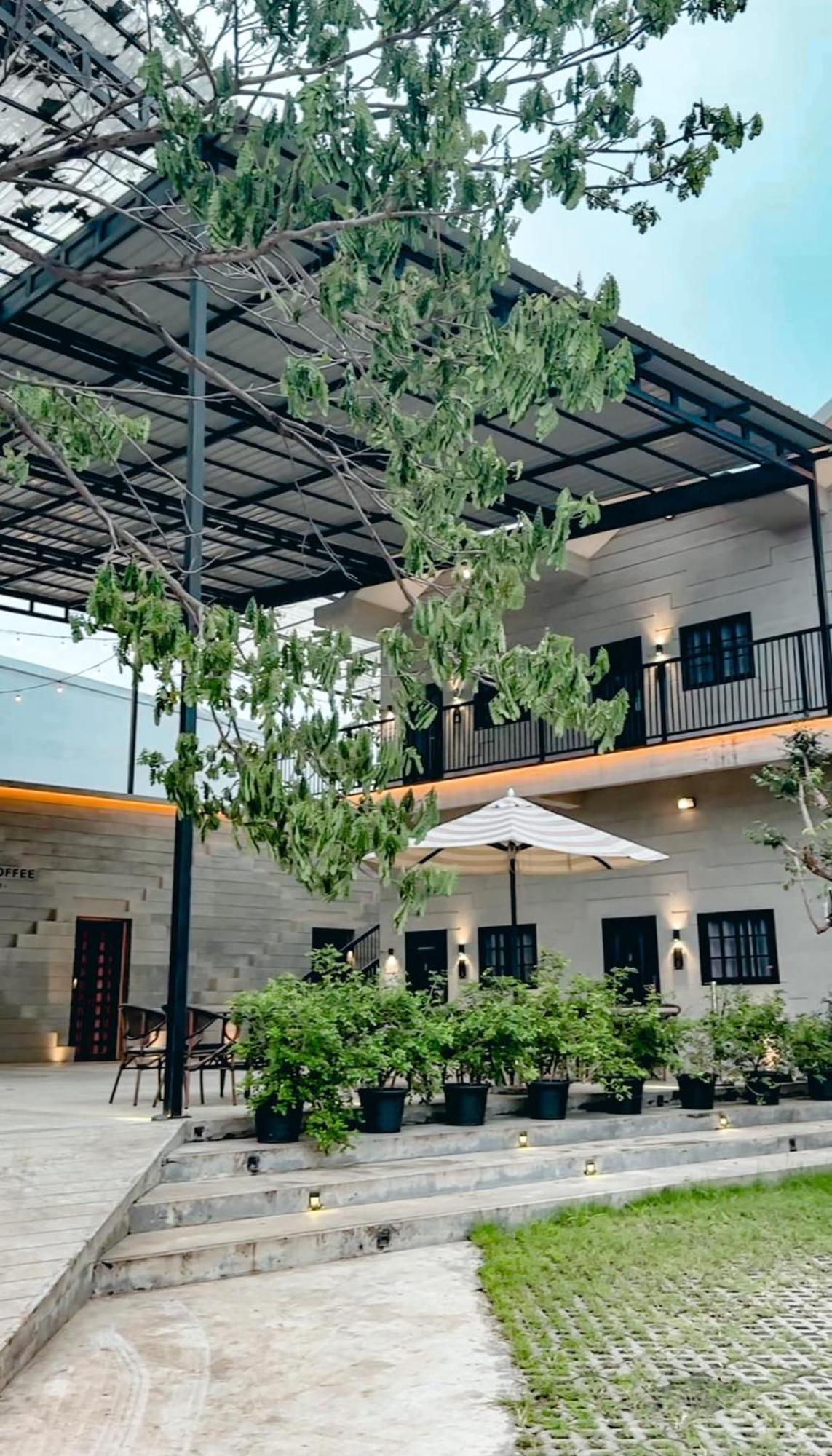Macchiato Resort Savannakhet Opposite Thai Embassy Ngoại thất bức ảnh