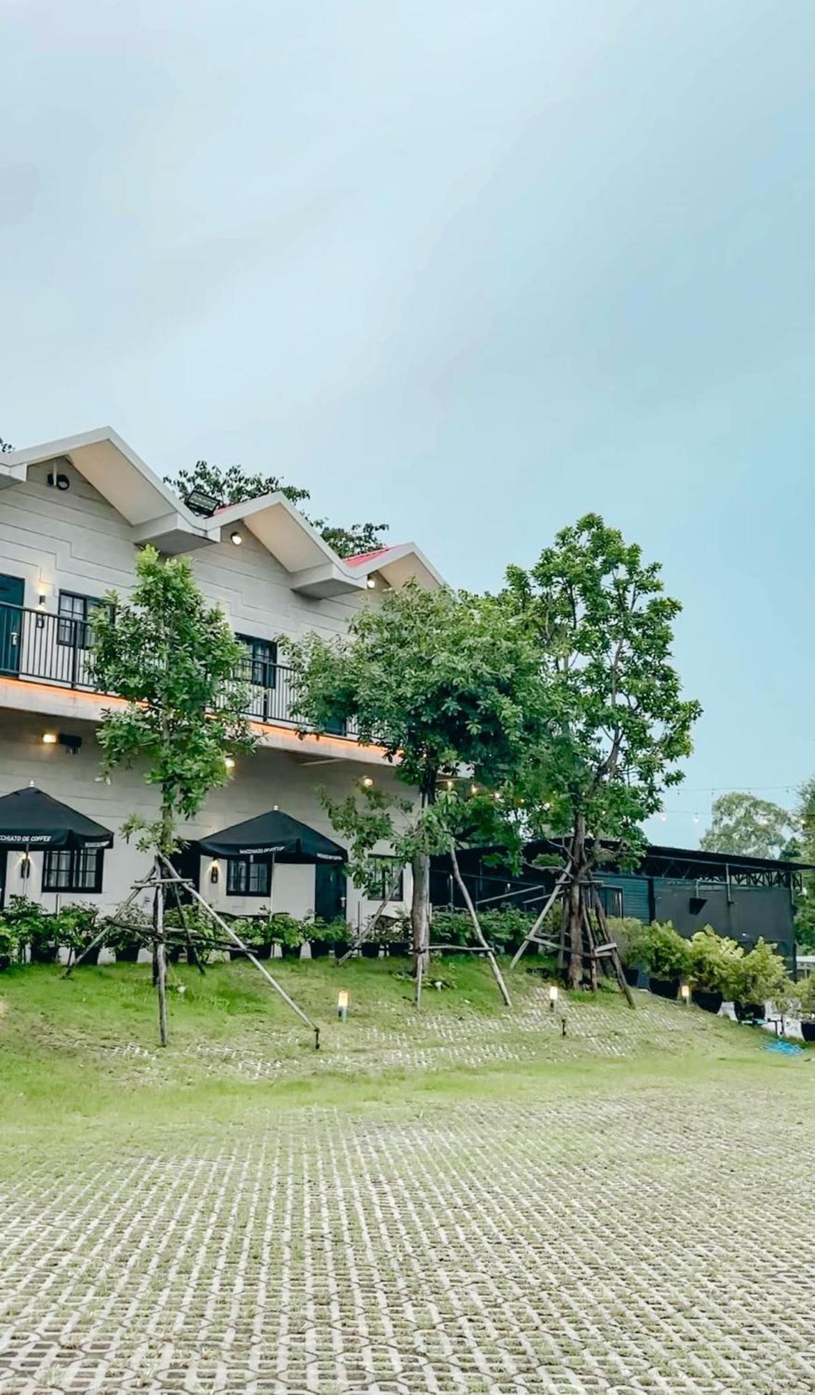 Macchiato Resort Savannakhet Opposite Thai Embassy Ngoại thất bức ảnh